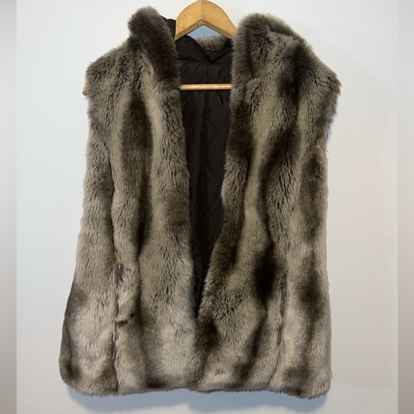 Kristen Blake Faux Fur Hooded Reversible Vest - Picture 2 of 9